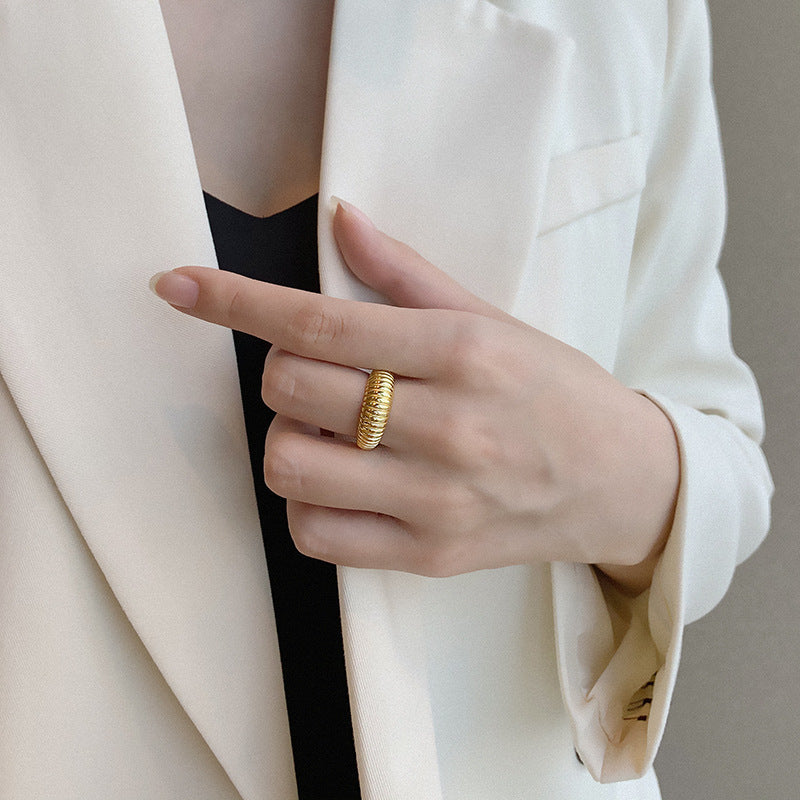 Noëlle Ring